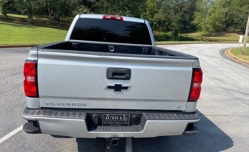 2017 CHEVROLET SILVERADO 1500 4WD CREW CAB 143.5″ LT W/2LT