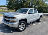 2017 CHEVROLET SILVERADO 1500 4WD CREW CAB 143.5″ LT W/2LT