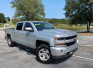 2017 CHEVROLET SILVERADO 1500 4WD CREW CAB 143.5″ LT W/2LT