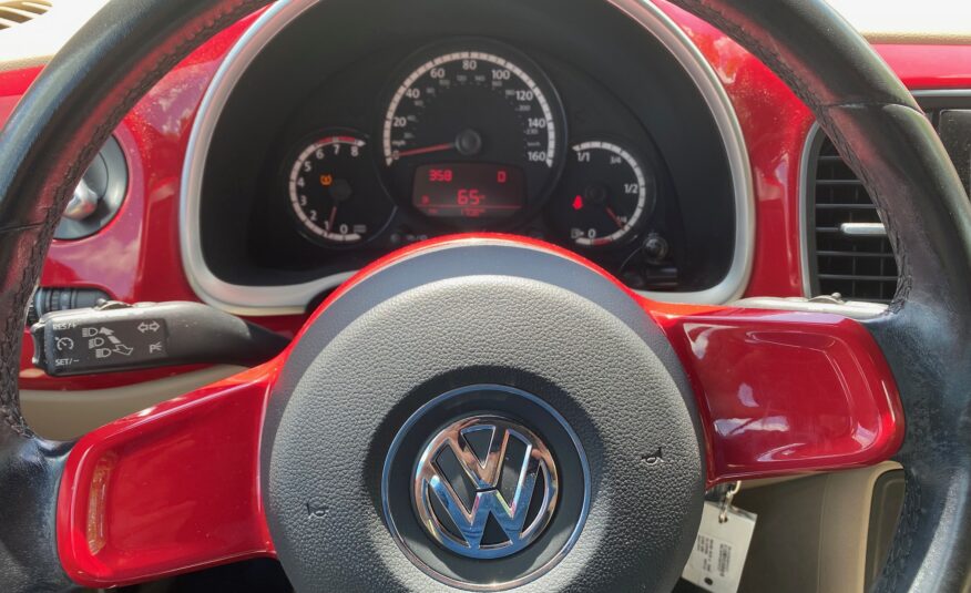 013 VOLKSWAGEN BEETLE 2DR AUTO 2.5L