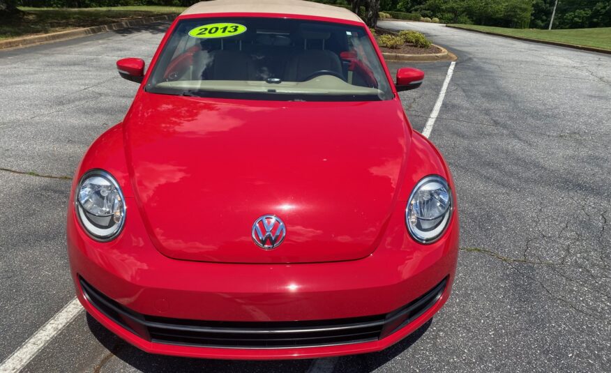 013 VOLKSWAGEN BEETLE 2DR AUTO 2.5L