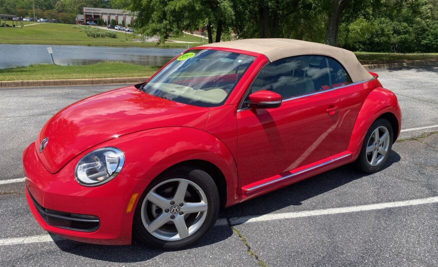 013 VOLKSWAGEN BEETLE 2DR AUTO 2.5L