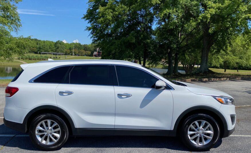 2016 KIA SORENTO FWD 4DR 2.4L LX