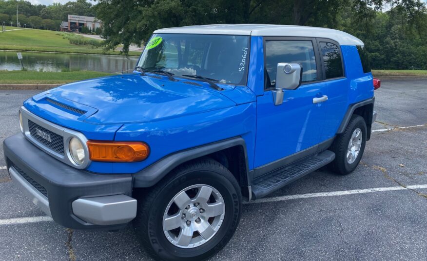 2007 TOYOTA FJ CRUISER 2WD 4DR AUTO