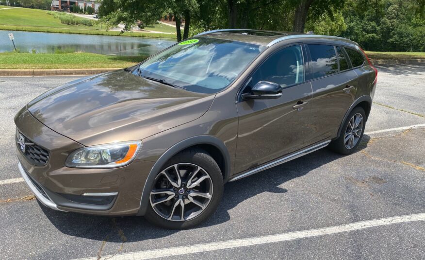 2015 VOLVO V60 CROSS COUNTRY 2015.5 4DR WGN T5 PLATINUM AWD