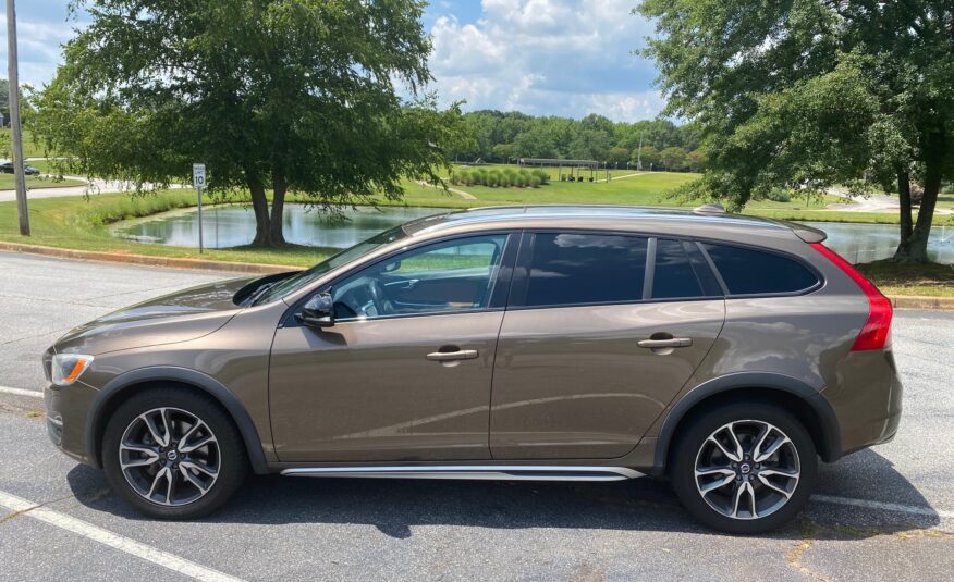 2015 VOLVO V60 CROSS COUNTRY 2015.5 4DR WGN T5 PLATINUM AWD