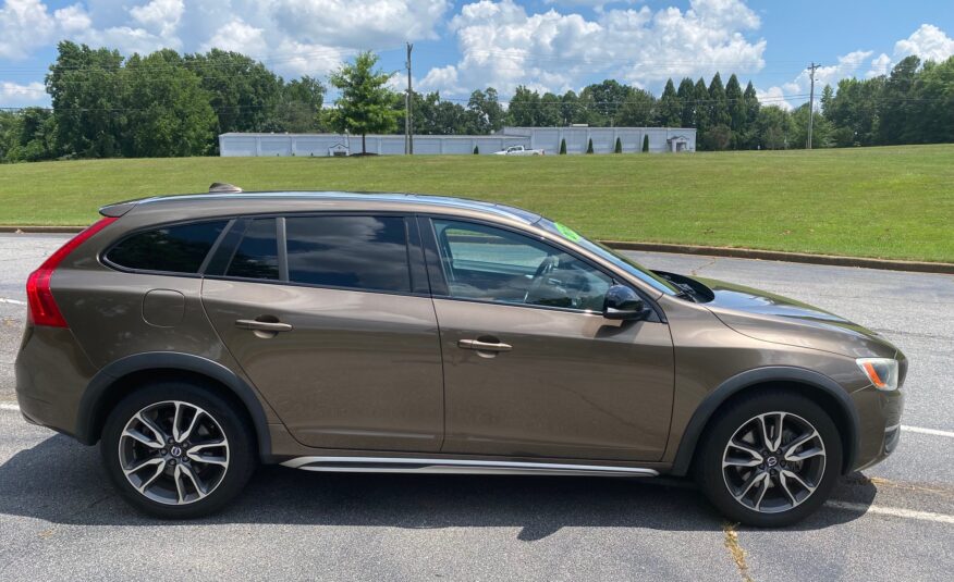 2015 VOLVO V60 CROSS COUNTRY 2015.5 4DR WGN T5 PLATINUM AWD