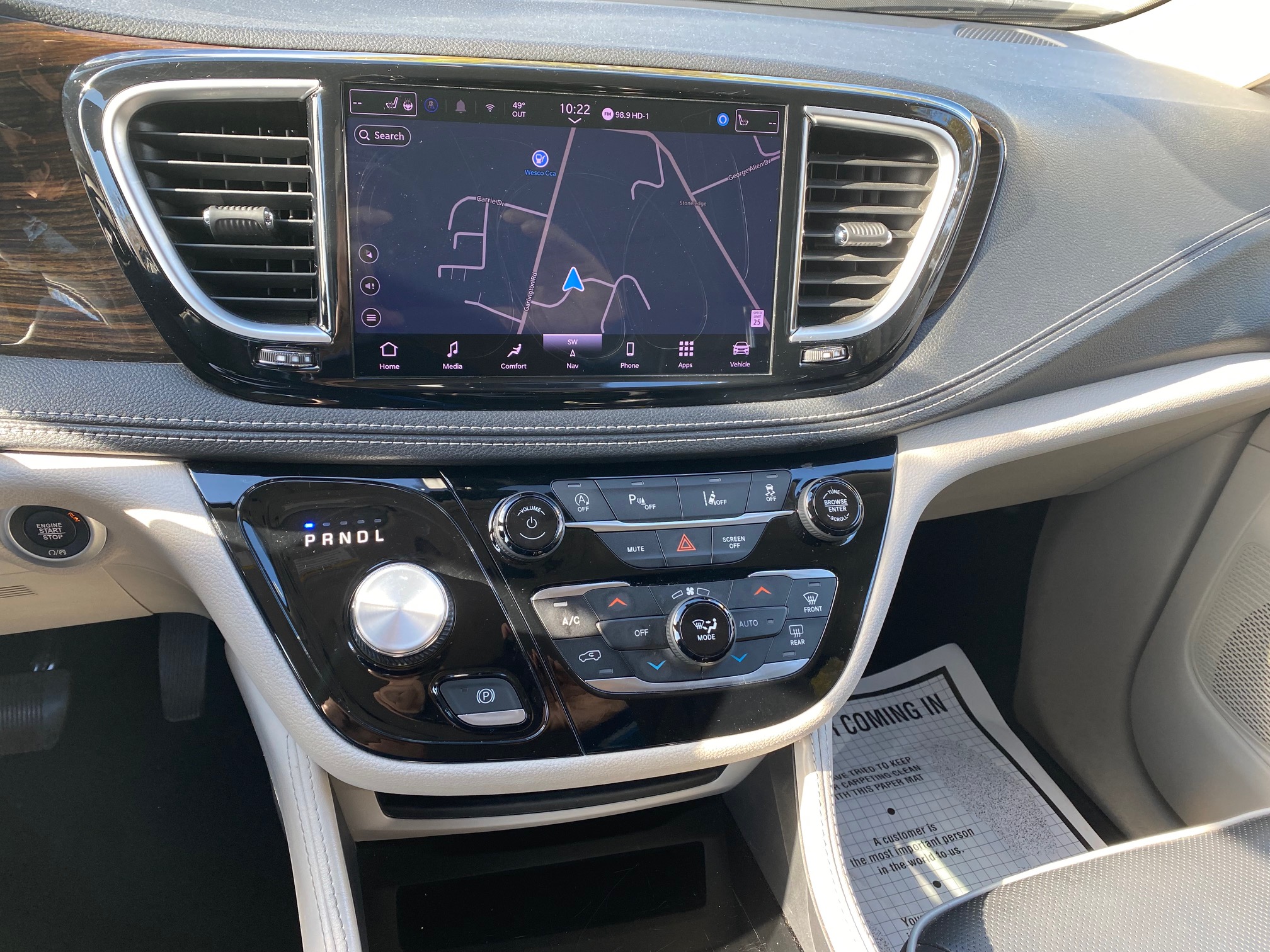 2023 CHRYSLER PACIFICA LIMITED FWD