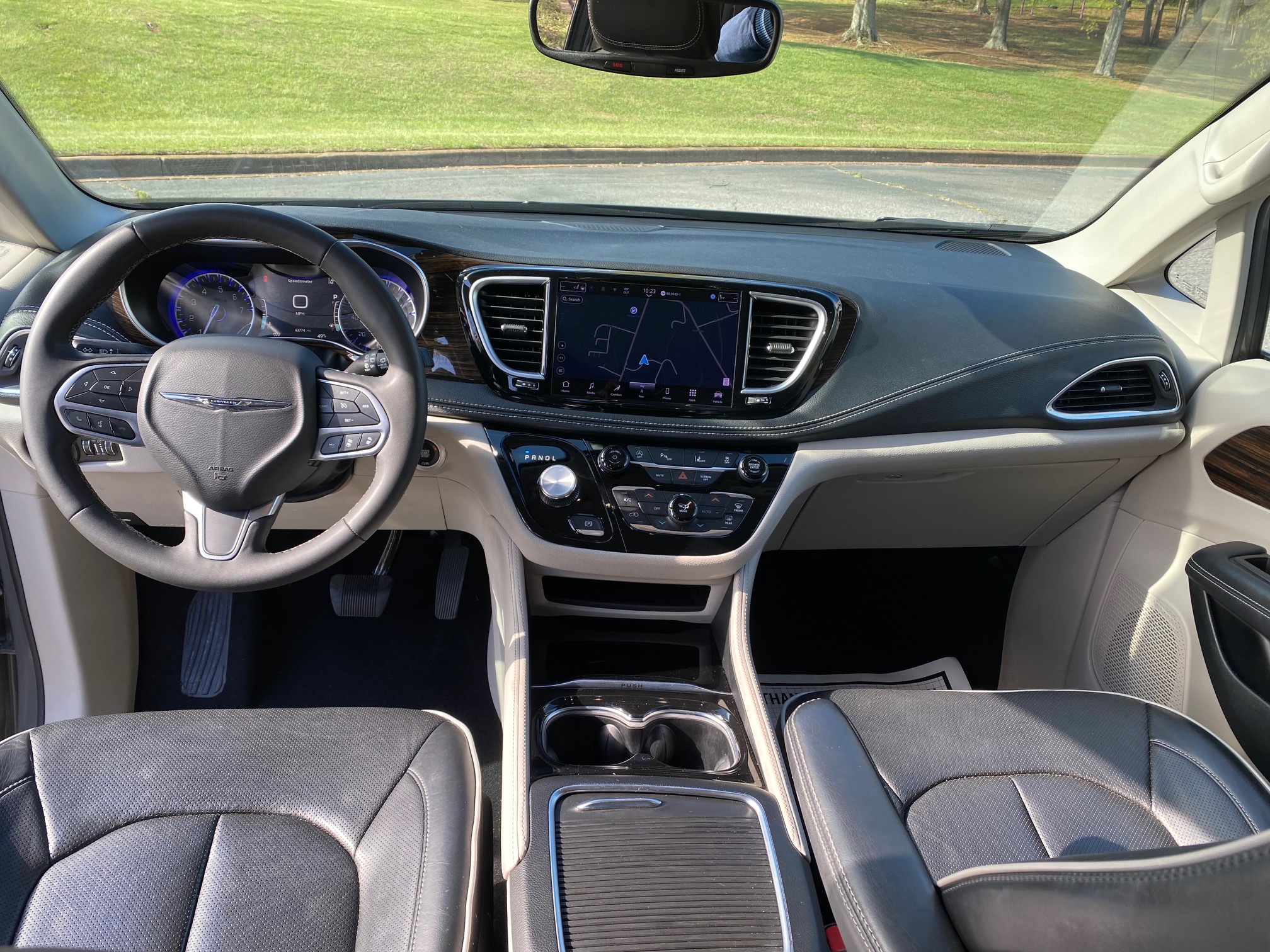 2023 CHRYSLER PACIFICA LIMITED FWD