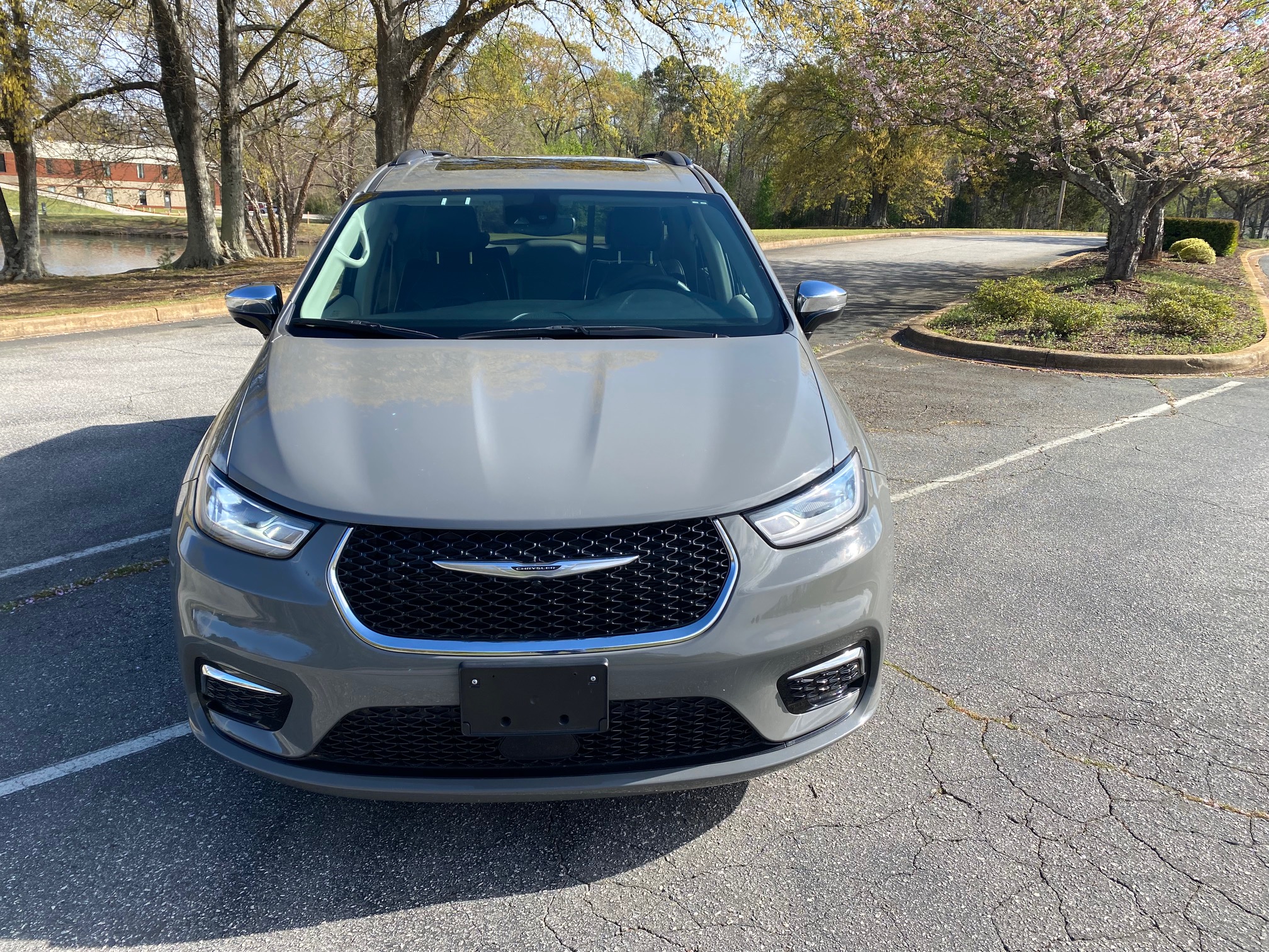 2023 CHRYSLER PACIFICA LIMITED FWD