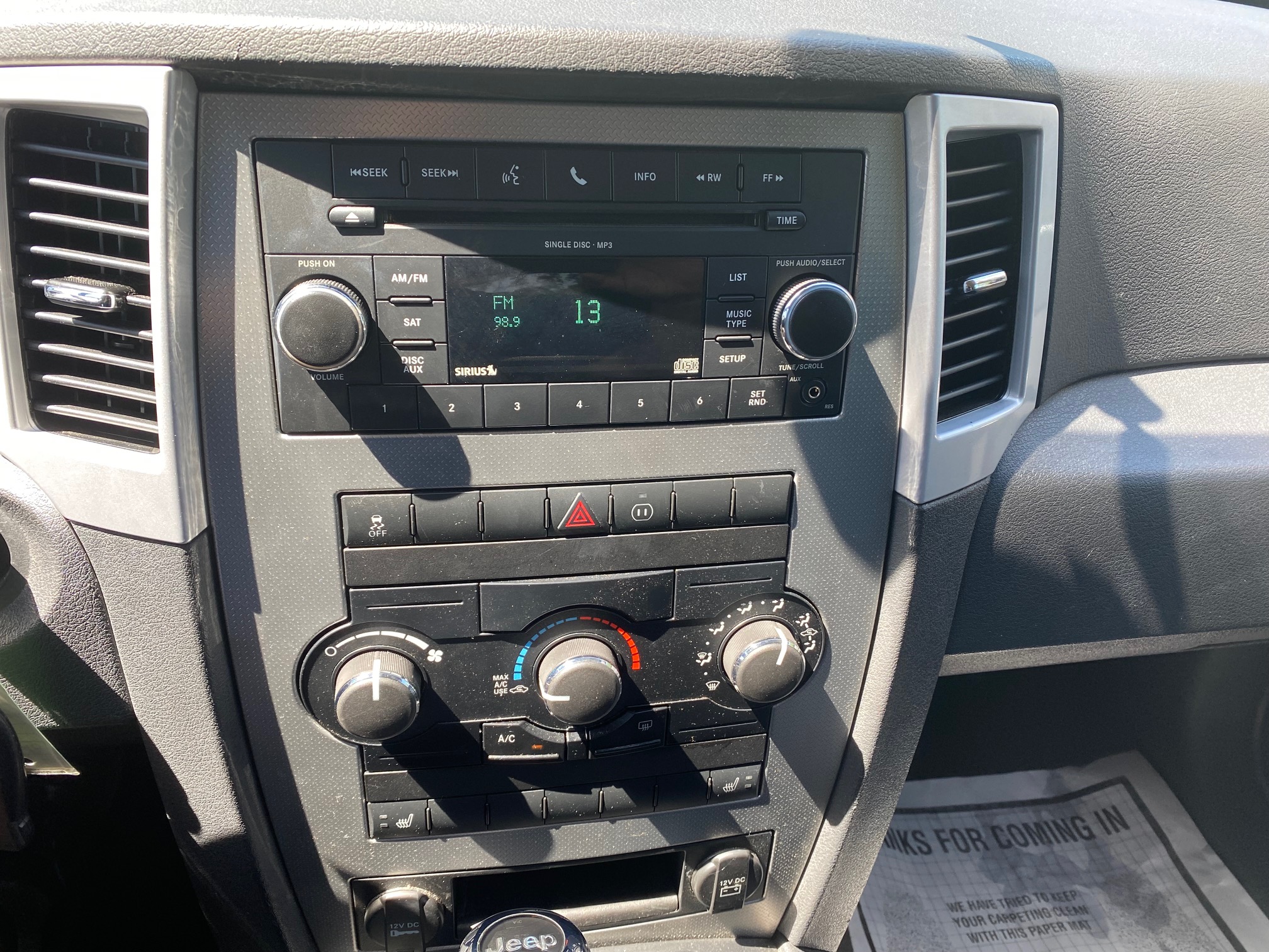 2010 JEEP GRAND CHEROKEE 4WD 4DR LAREDO