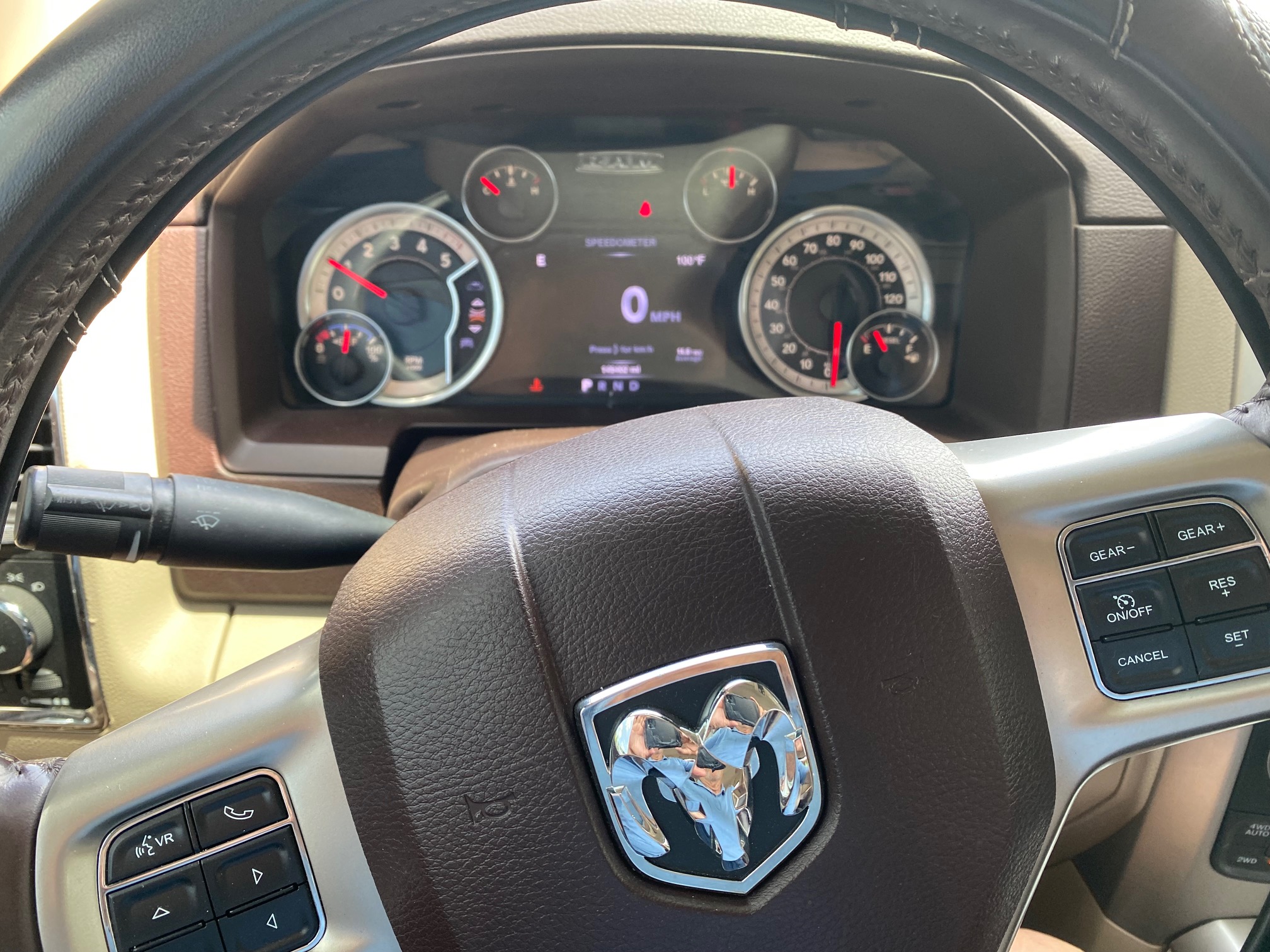 2016 RAM 1500 4WD 3.0L DIESEL LARAMIE