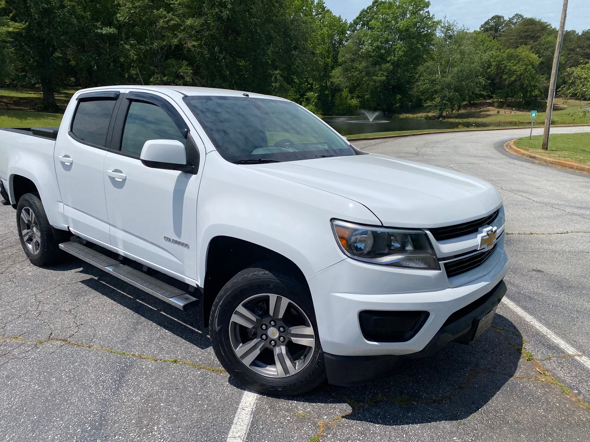 2018 CHEVROLET COLORADO 2WD CREW CAB 128.3″