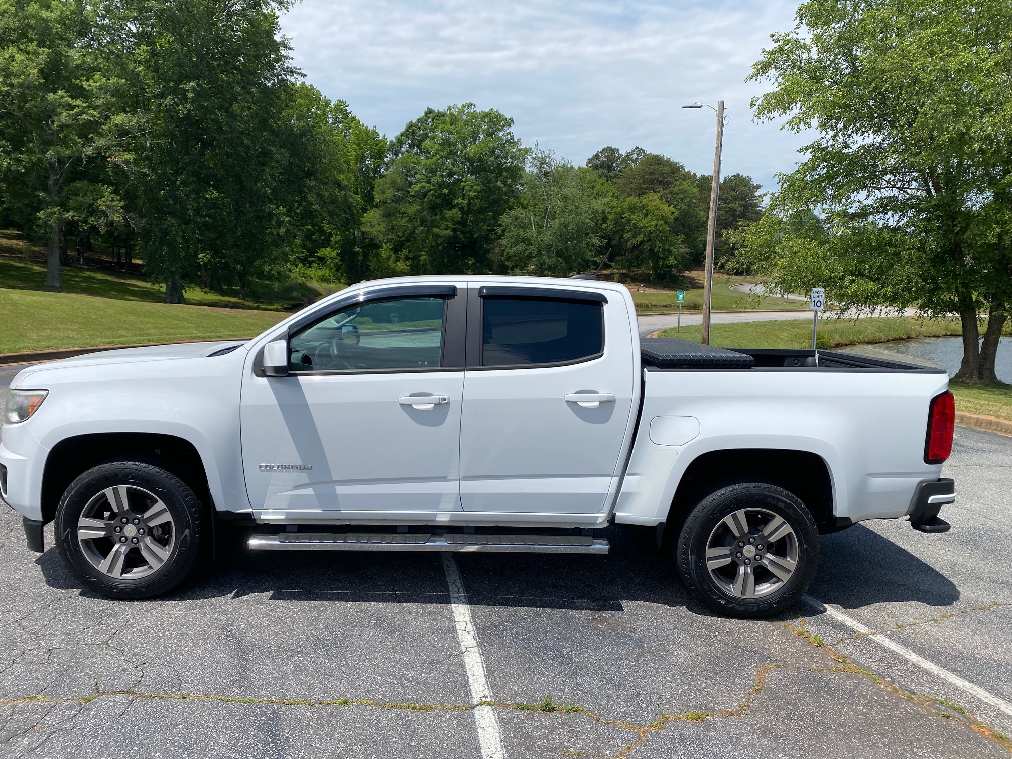2018 CHEVROLET COLORADO 2WD CREW CAB 128.3″