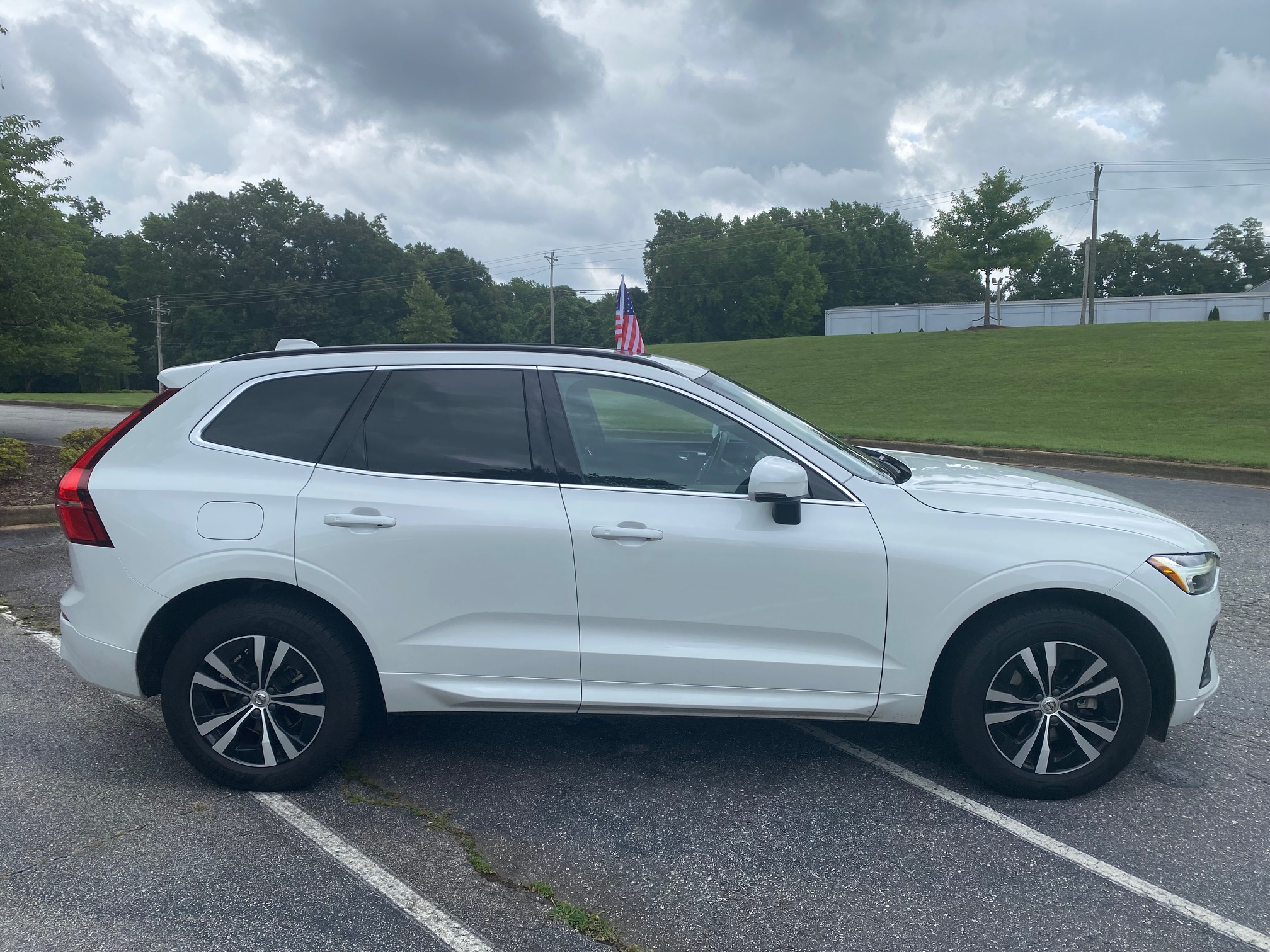 2023 VOLVO XC60 B5 FWD CORE