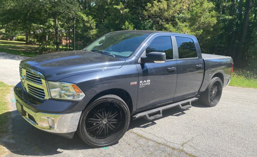 2019 RAM 1500 Classic Lone Star Crew Cab 5'7's photo