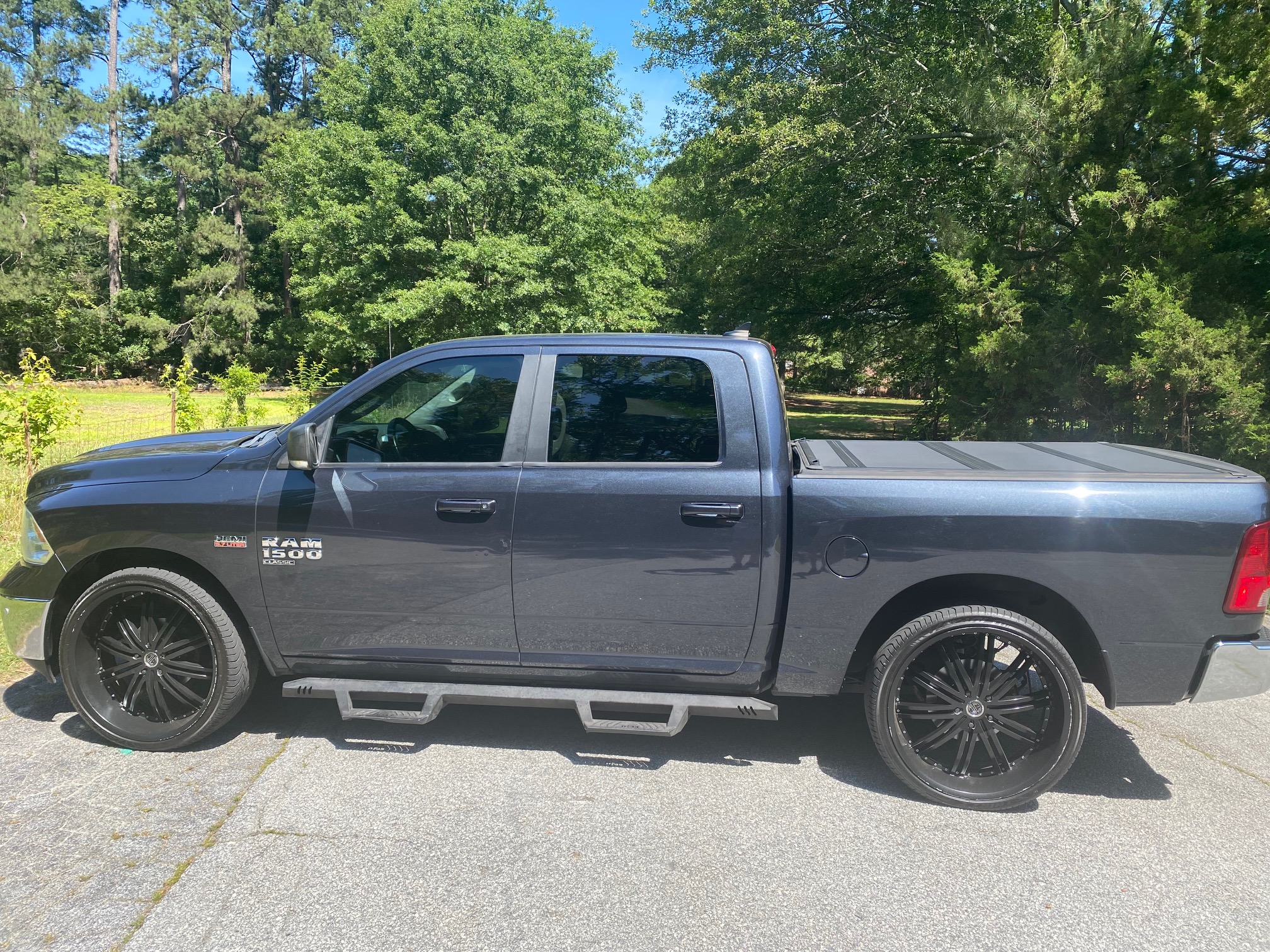 2019 RAM 1500 CLASSIC LONE STAR 4X2 CREW CAB