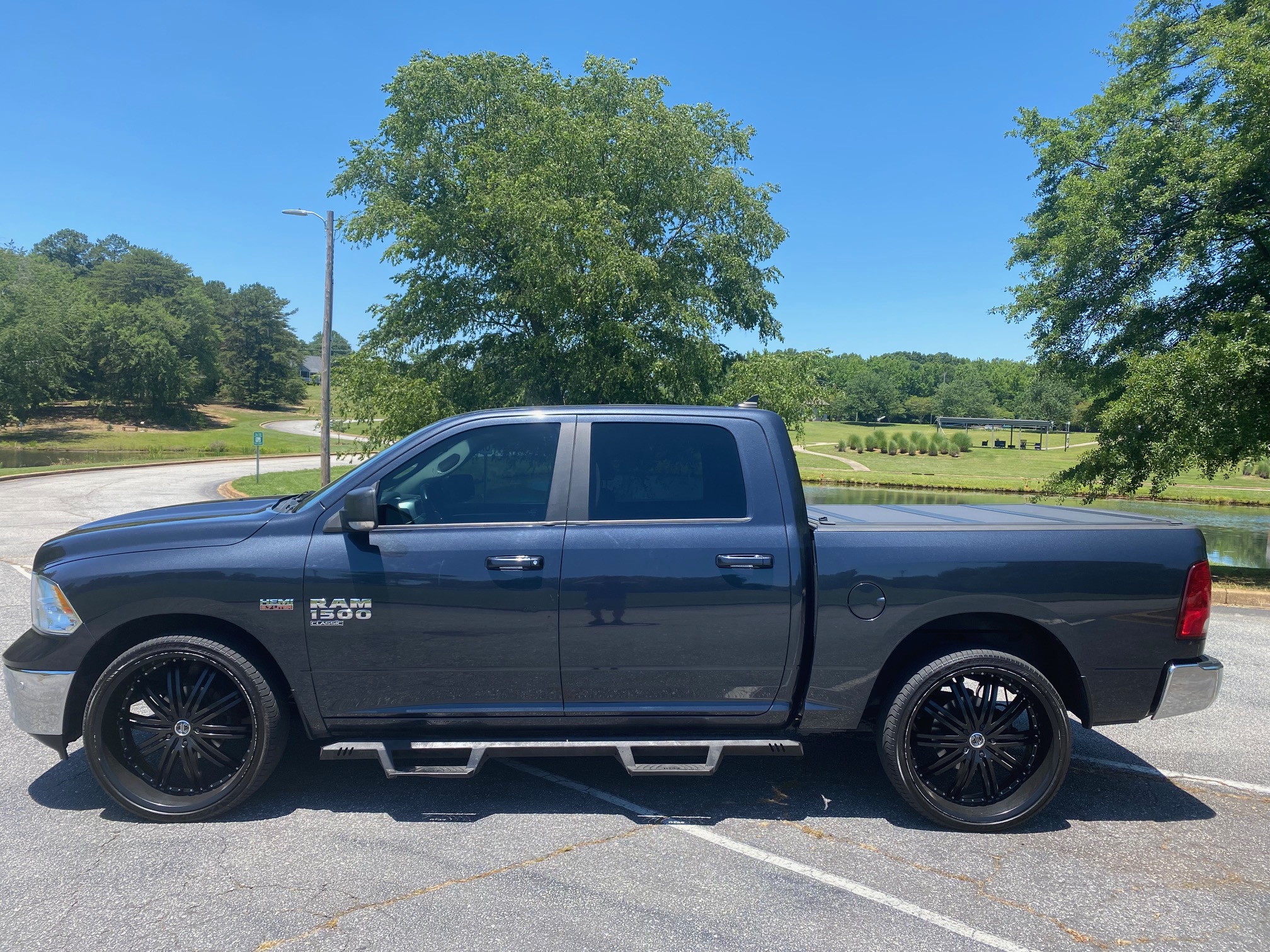 2019 RAM 1500 CLASSIC LONE STAR 4X2 CREW CAB