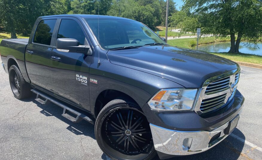 2019 RAM 1500 Classic Lone Star Crew Cab 5'7's photo